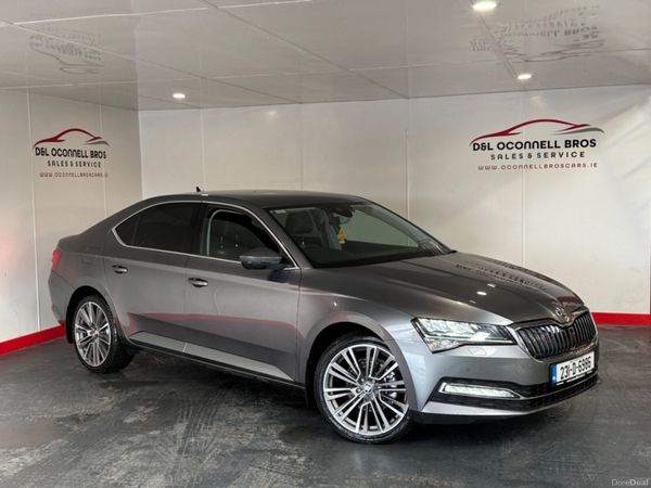 Skoda Superb Hatchback, Diesel, 2023, Grey