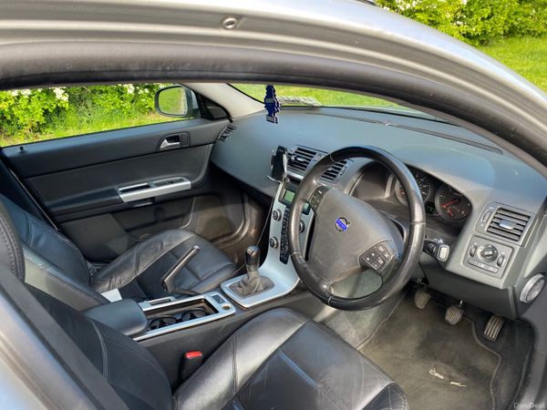 Volvo V50 Estate, Diesel, 2012, Silver
