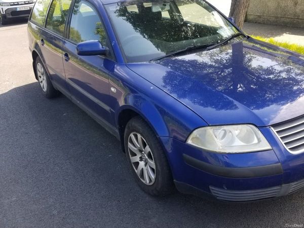 Volkswagen Passat Estate, Diesel, 2002, Blue