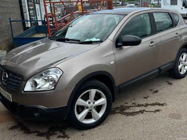 Nissan Qashqai Hatchback, Diesel, 2008, Brown