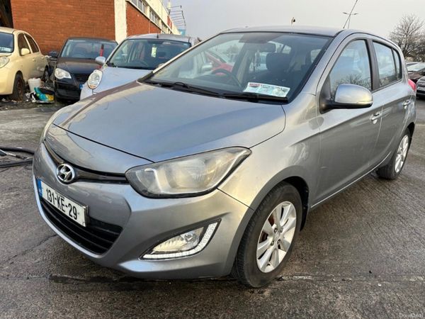 Hyundai i20 Hatchback, Petrol, 2013, Grey
