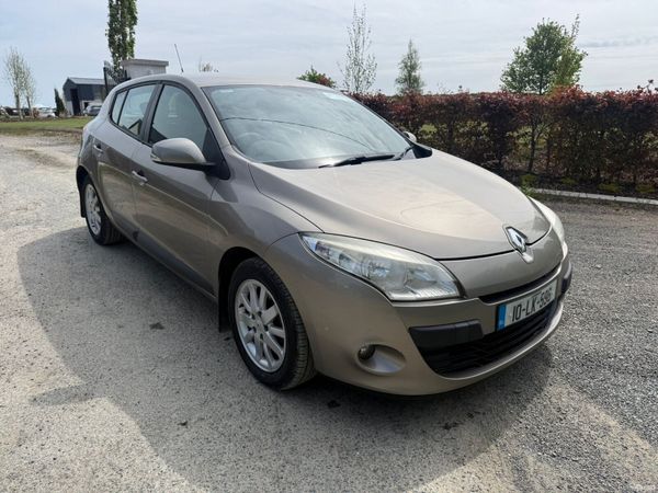 Renault Megane Hatchback, Diesel, 2010, Gold