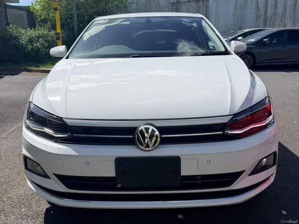 Volkswagen Polo Hatchback, Petrol, 2018, White