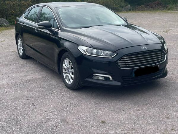 Ford Mondeo Hatchback, Diesel, 2017, Black