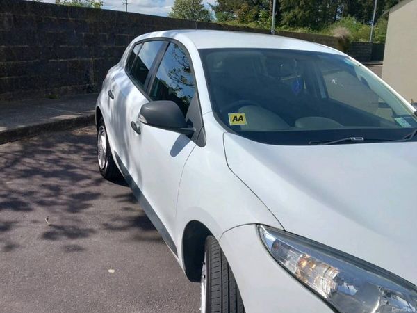 Renault Megane Hatchback, Diesel, 2013, White