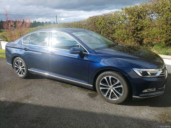 Volkswagen Passat Saloon, Diesel, 2019, Blue