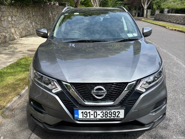 Nissan Qashqai MPV, Petrol, 2019, Grey