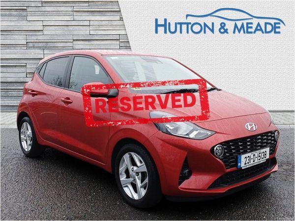 Hyundai i10 Hatchback, Petrol, 2023, Red