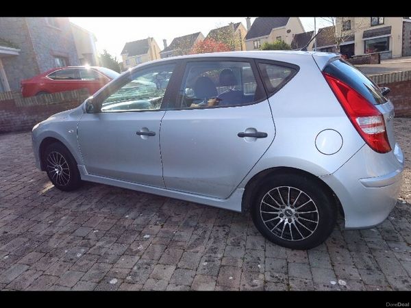 Hyundai i30 Hatchback, Diesel, 2011, Silver