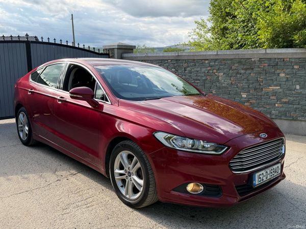 Ford Mondeo Hatchback, Diesel, 2015, Red