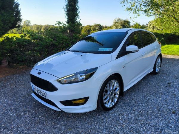 Ford Focus Hatchback, Petrol, 2018, White