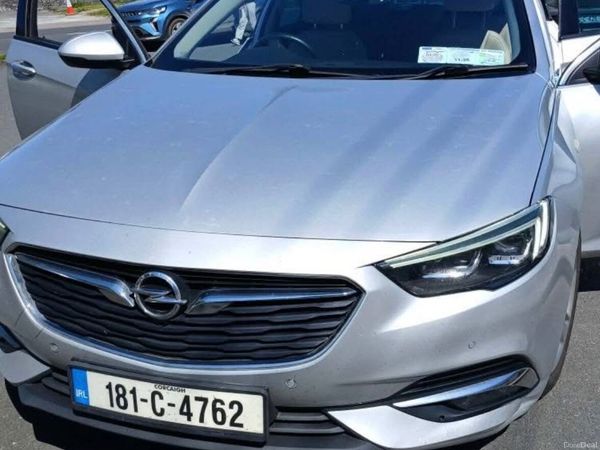 Opel Insignia Hatchback, Diesel, 2018, Grey