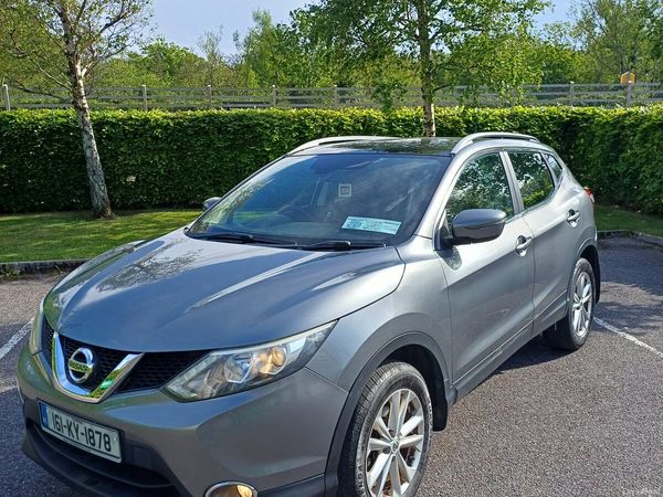 Nissan Qashqai Hatchback, Diesel, 2016, Grey
