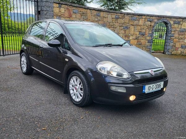 Fiat Punto Hatchback, Petrol, 2010, Black