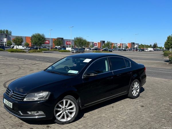Volkswagen Passat Saloon, Diesel, 2012, Black