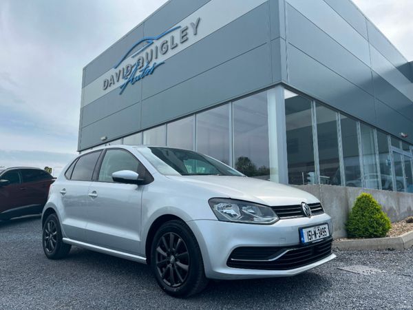 Volkswagen Polo Hatchback, Petrol, 2015, Silver