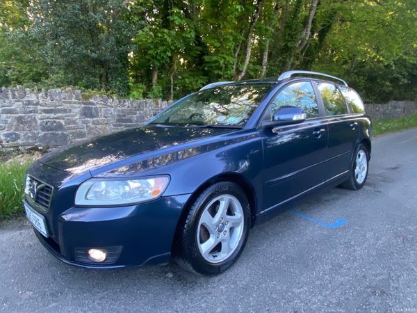 Volvo V50 Estate, Diesel, 2012, Blue