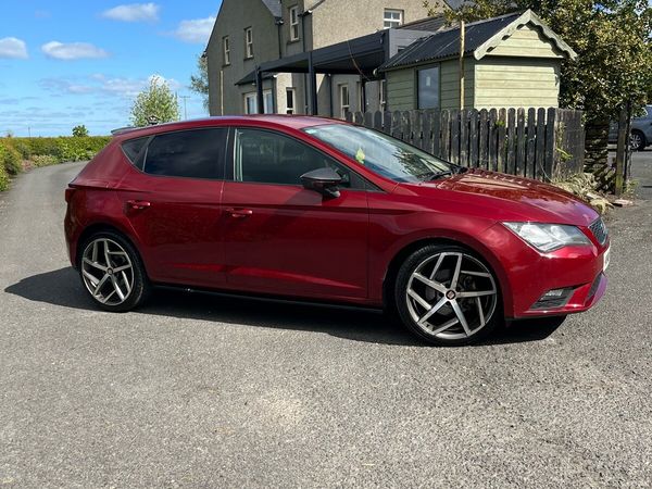 SEAT Leon Hatchback, Diesel, 2013, Red