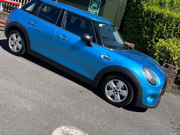 Mini One Hatchback, Diesel, 2015, Blue