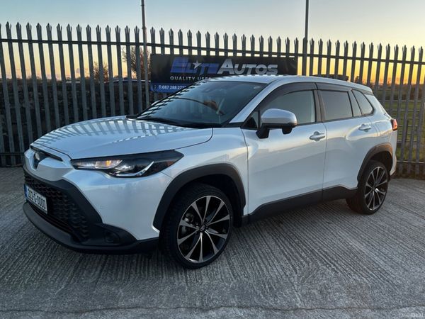 Toyota Corolla Cross Hatchback, Petrol Hybrid, 2022, White