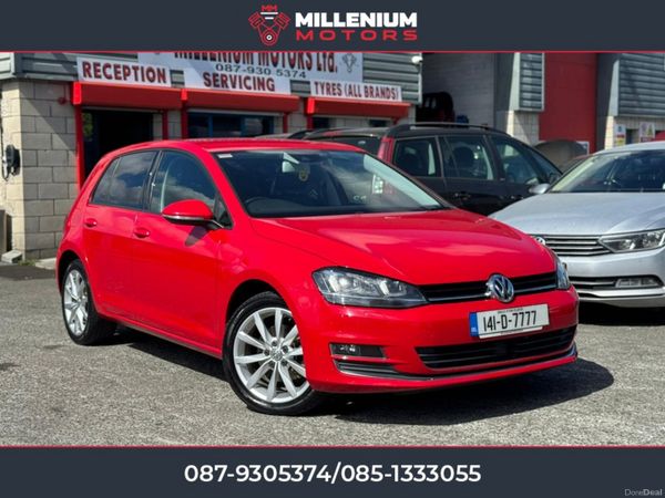 Volkswagen Golf Hatchback, Petrol, 2014, Red