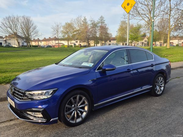 Volkswagen Passat Saloon, Diesel, 2021, Blue