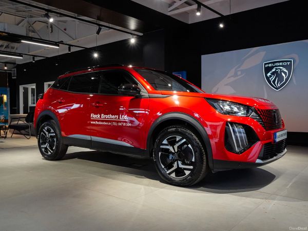 Peugeot 2008 MPV, Petrol, 2026, Red