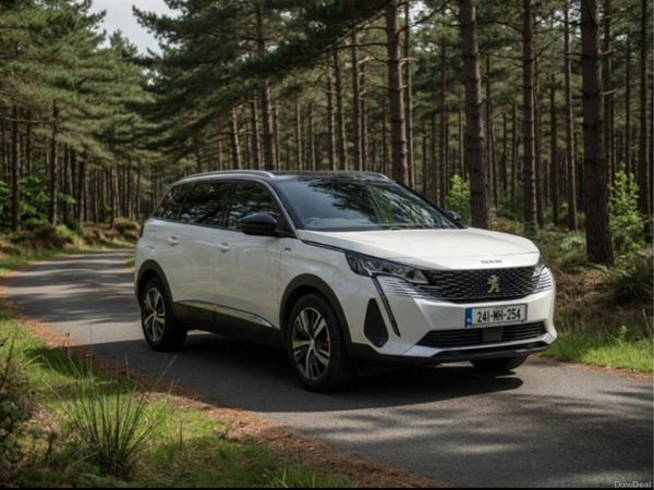 Peugeot 5008 MPV, Diesel, 2024, White