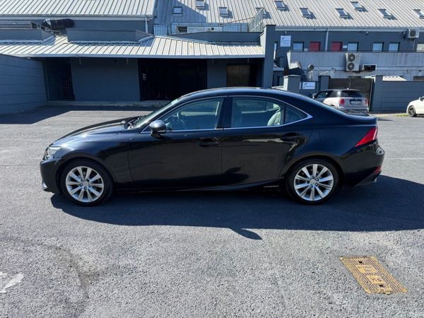 Lexus IS Saloon, Petrol Hybrid, 2014, Black
