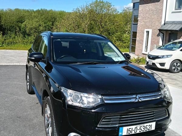 Mitsubishi Outlander SUV, Petrol Plug-in Hybrid, 2015, Black