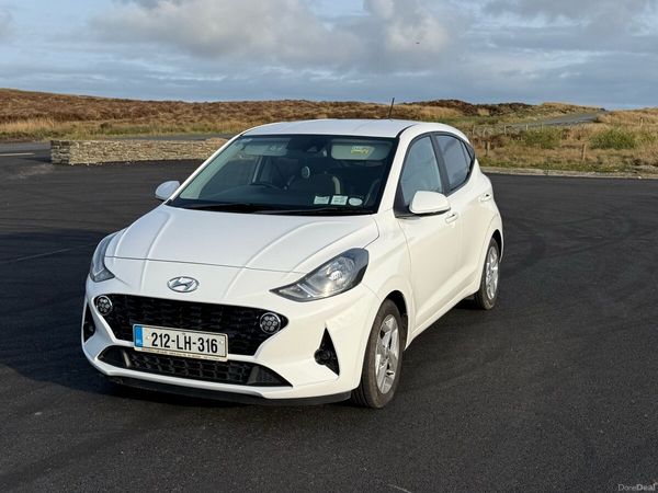Hyundai i10 Hatchback, Petrol, 2021, White