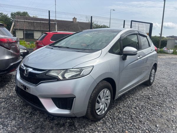 Honda Fit Hatchback, Petrol, 2015, Silver