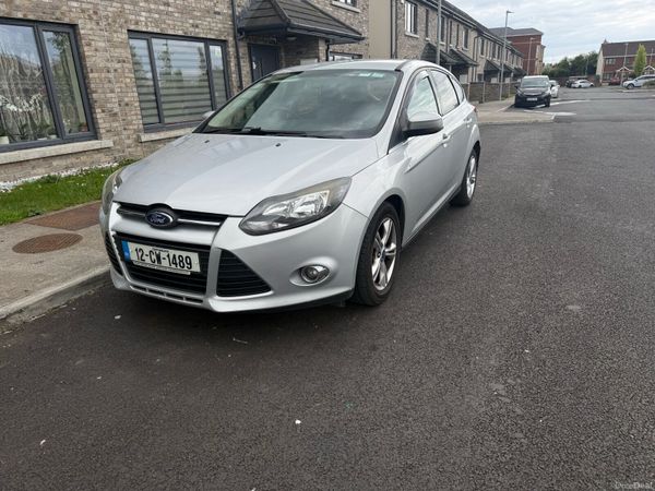 Ford Focus Hatchback, Diesel, 2012, Silver