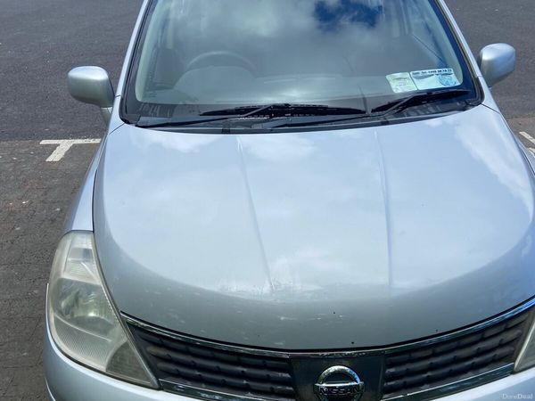 Nissan Tiida Hatchback, Petrol, 2008, Silver