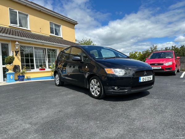 Mitsubishi Colt MPV, Petrol, 2010, Black