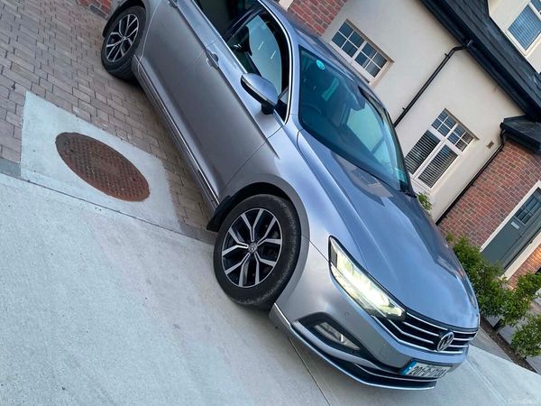 Volkswagen Passat Saloon, Diesel, 2020, Grey