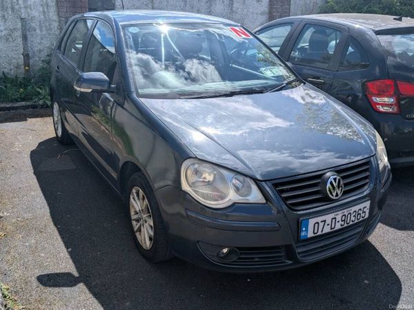 Volkswagen Polo Hatchback, Petrol, 2007, Grey