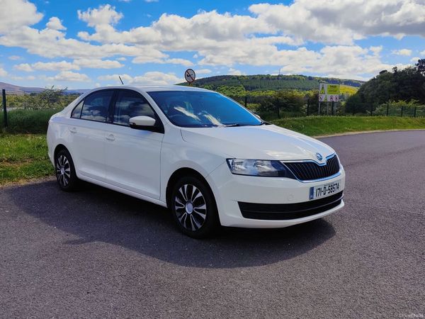 Skoda Rapid Hatchback, Diesel, 2017, White