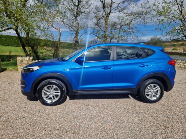 Hyundai Tucson SUV, Diesel, 2017, Blue