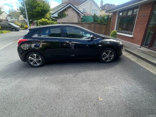 Hyundai i30 Hatchback, Petrol, 2015, Black