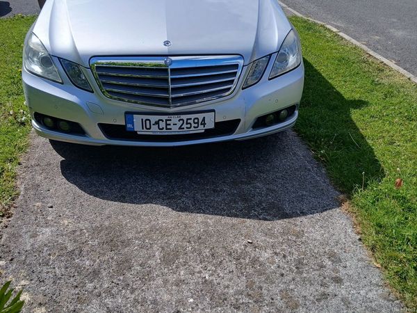 Mercedes-Benz E-Class Saloon, Diesel, 2010, Silver