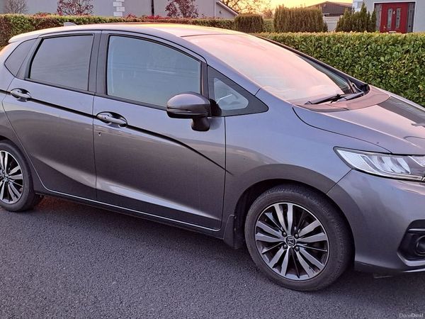 Honda Jazz Hatchback, Petrol, 2018, Grey