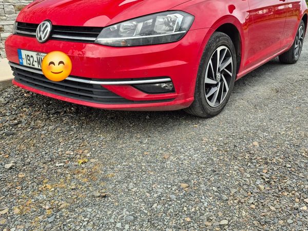 Volkswagen Golf Hatchback, Diesel, 2019, Red