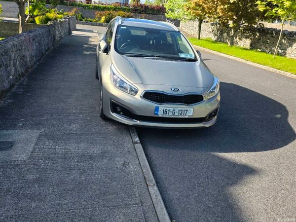 Kia Ceed Estate/Jeep, Diesel, 2016, Silver