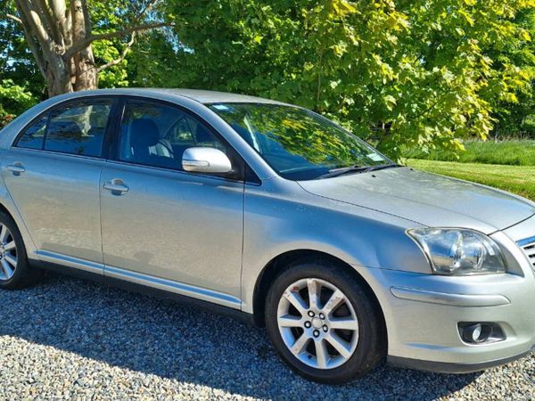 Toyota Avensis Saloon, Petrol, 2007, Silver