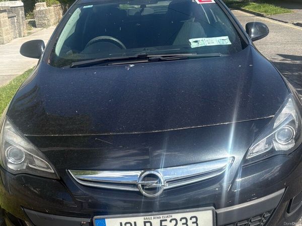 Opel Astra Hatchback, Diesel, 2013, Black