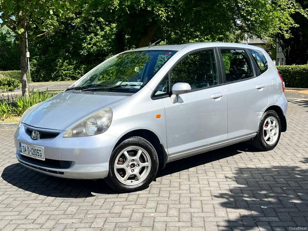 Honda Fit Hatchback, Petrol, 2004, Silver
