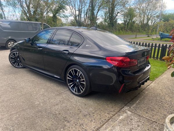 BMW 5-Series Saloon, Petrol Plug-in Hybrid, 2018, Black
