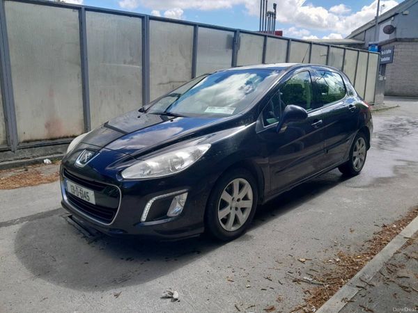 Peugeot 308 MPV, Diesel, 2013, Black