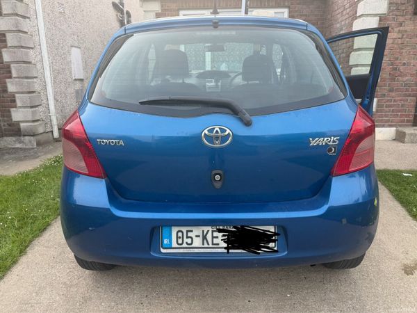 Toyota Yaris Hatchback, Petrol, 2005, Blue